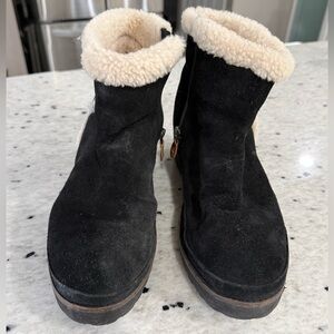 Cozy Black Shearling Ankle Boots